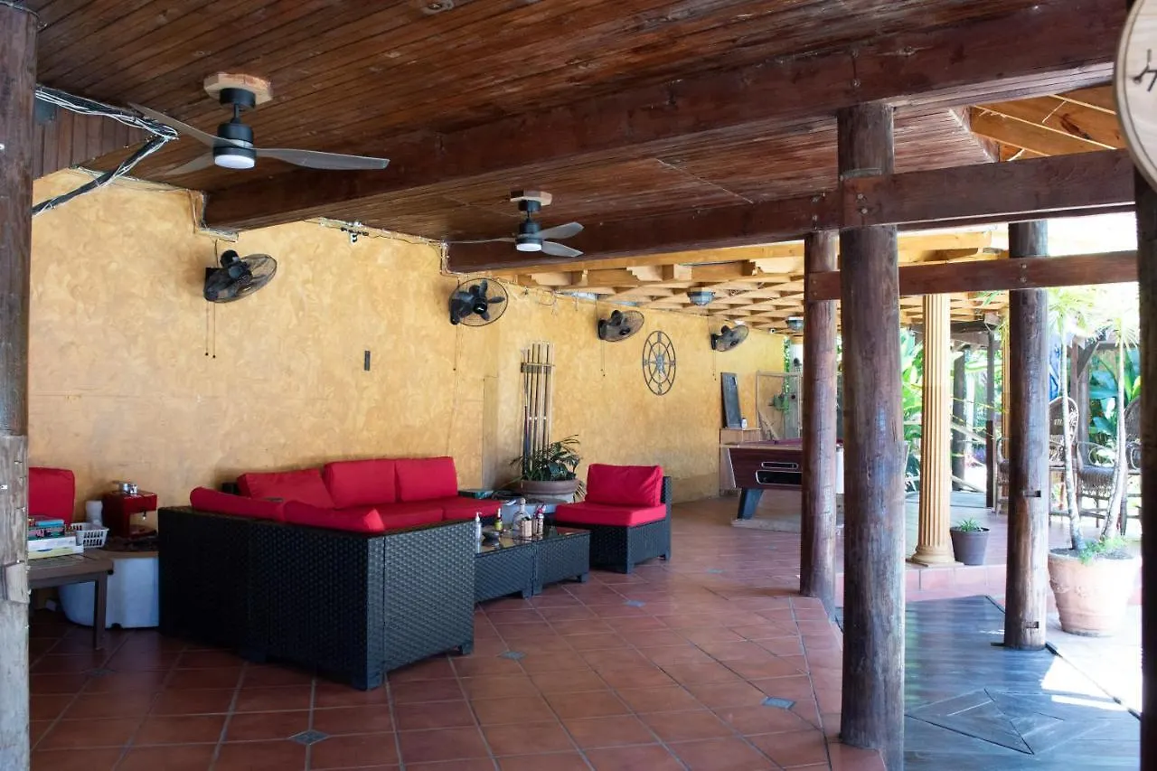 Vickitini Beachfront Resort Negril 0*,